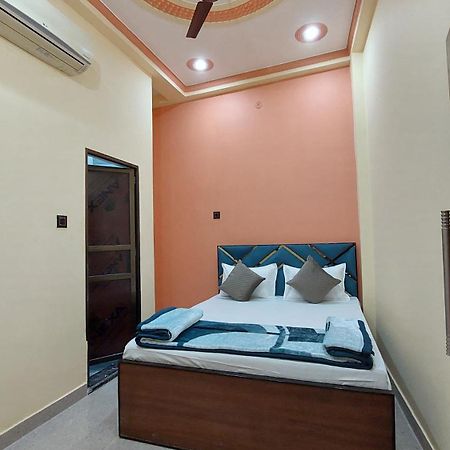 Narayani Paying Guest House Váránaszi Kültér fotó