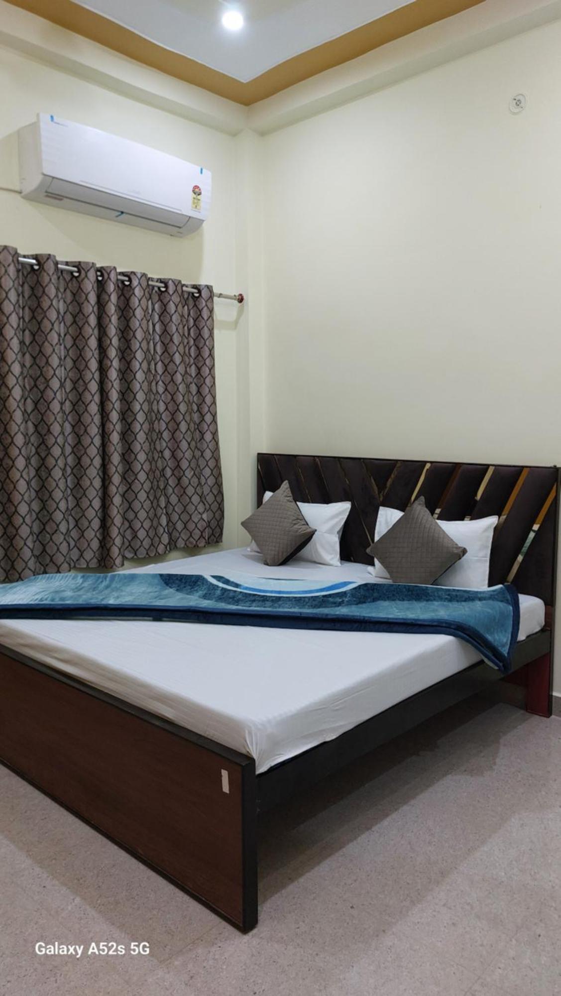 Narayani Paying Guest House Váránaszi Kültér fotó